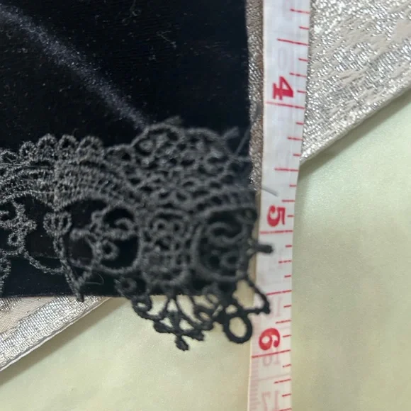 Women’s Lace trim bralette - Picture 13 of 14